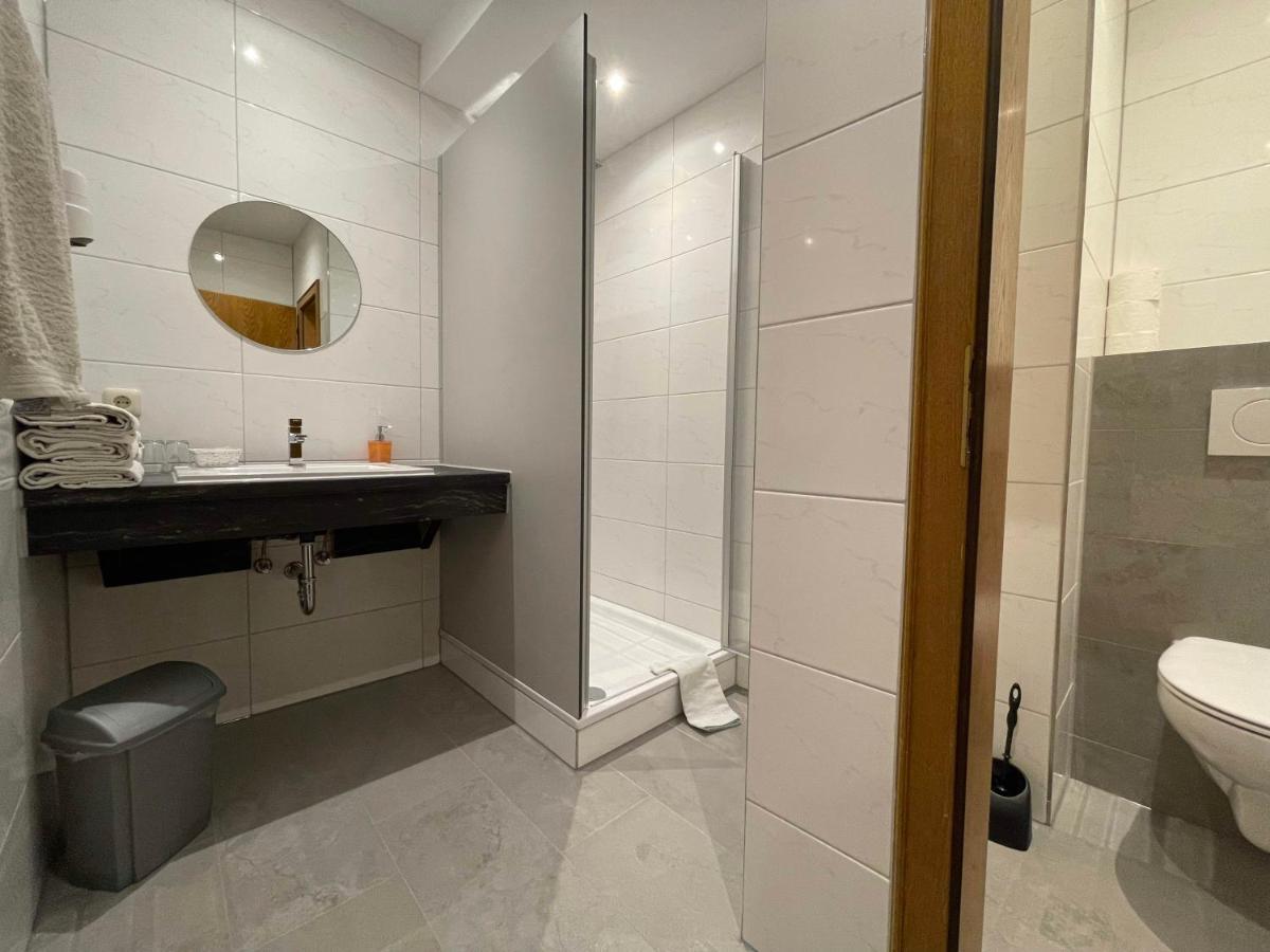 Rothsee Hotel อัลเลอร์สแบร์ก ภายนอก รูปภาพ