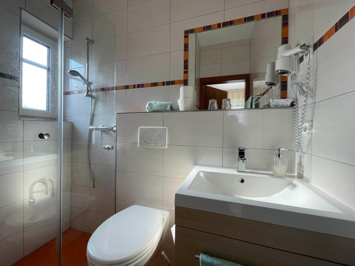 Rothsee Hotel อัลเลอร์สแบร์ก ภายนอก รูปภาพ