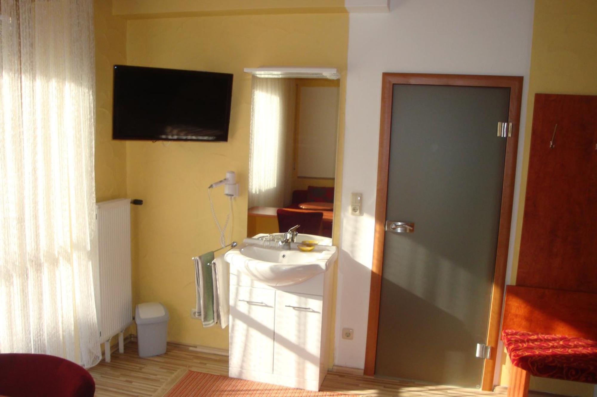 Rothsee Hotel อัลเลอร์สแบร์ก ภายนอก รูปภาพ