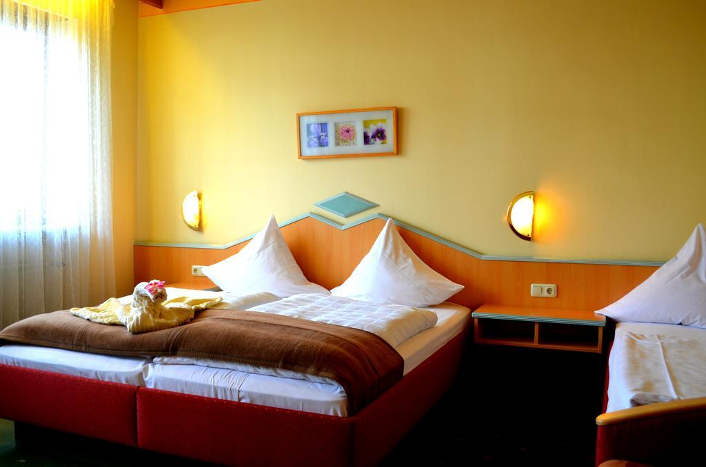 Rothsee Hotel อัลเลอร์สแบร์ก ภายนอก รูปภาพ