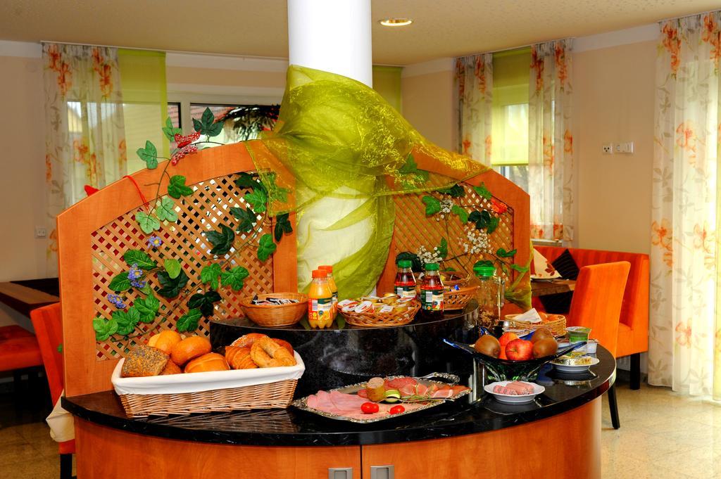 Rothsee Hotel อัลเลอร์สแบร์ก ภายนอก รูปภาพ