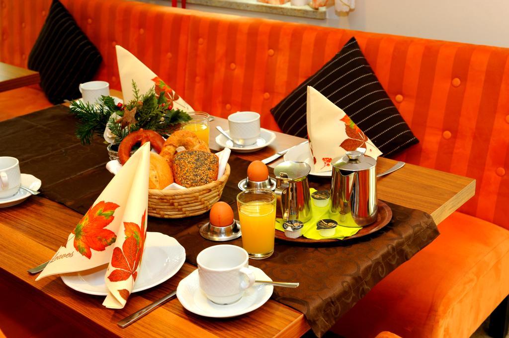 Rothsee Hotel อัลเลอร์สแบร์ก ภายนอก รูปภาพ
