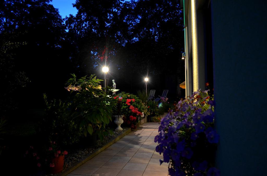 Rothsee Hotel อัลเลอร์สแบร์ก ภายนอก รูปภาพ