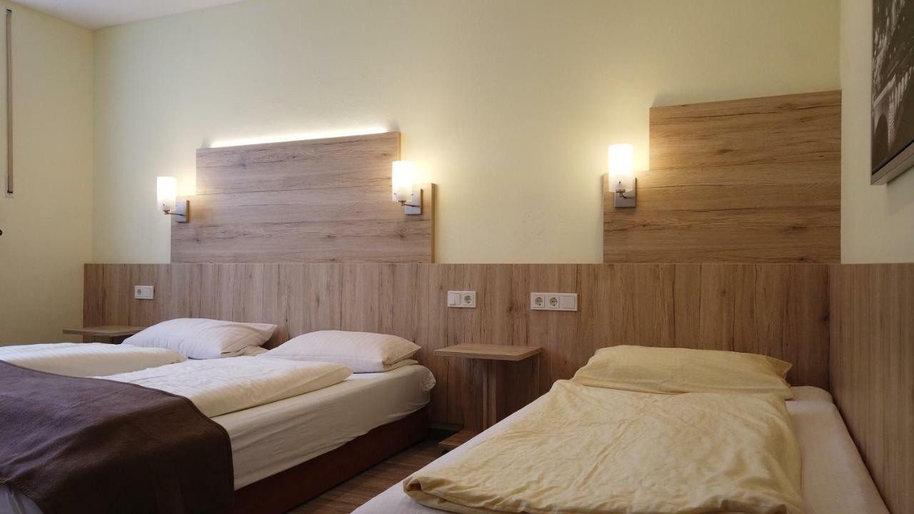 Rothsee Hotel อัลเลอร์สแบร์ก ภายนอก รูปภาพ